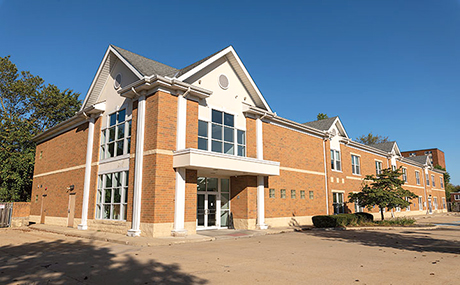 exterior photo of Baldwin Wallace's new health sciences building